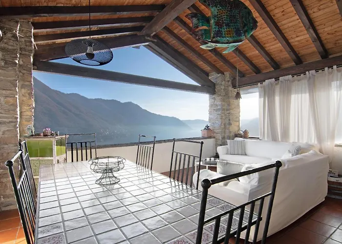 Apartamento Stone House And Dependance 7 Pers Moltrasio
