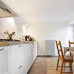Apartment Stone House And Dependance 7 Pers *