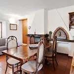 Stone House And Dependance 7 Pers Apartment