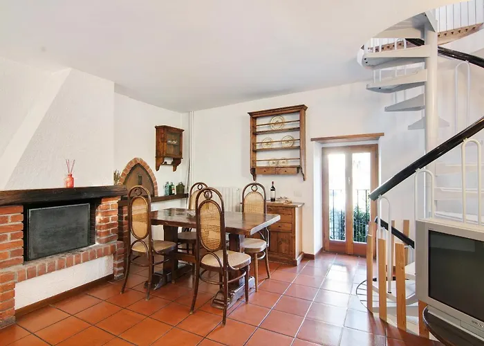 Διαμέρισμα Stone House And Dependance 7 Pers Moltrasio