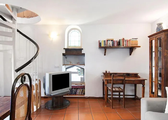 Stone House And Dependance 7 Pers * Moltrasio